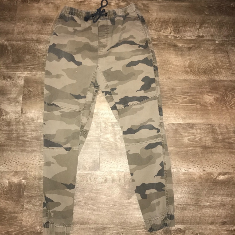 Camouflage joggers